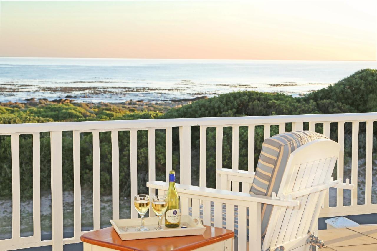 Shore's Edge Luxury Oceanfront Home - B&B Hermanus