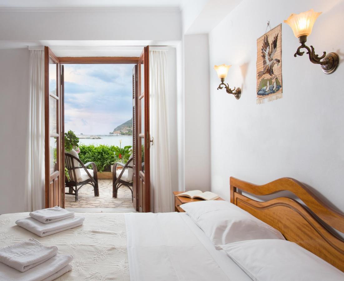Habitación Doble Económica con vistas parciales al mar - 1 o 2 camas