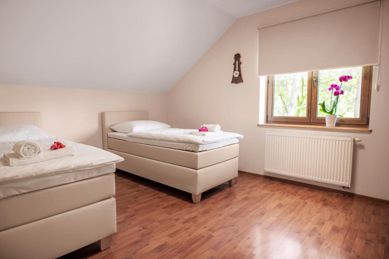 Tweepersoonskamer met Gedeelde Badkamer
