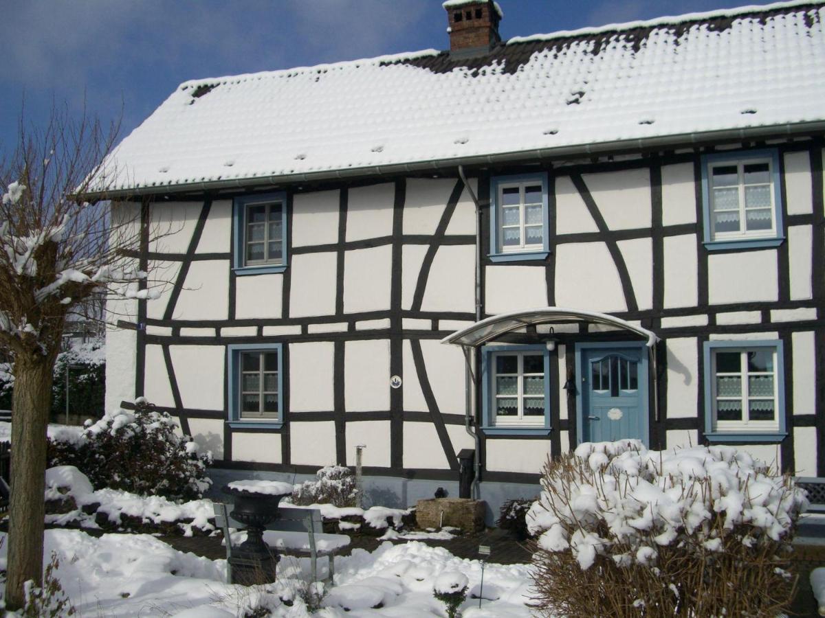 B&B Blankenheim - Haus-Hoeppches - Bed and Breakfast Blankenheim