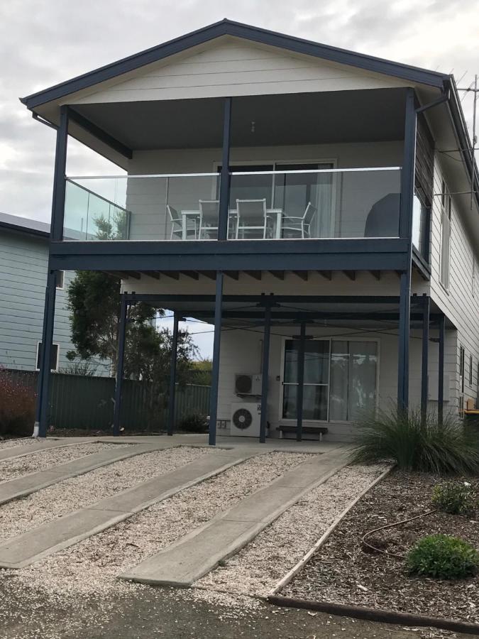 Bayview Beach House Apartment No 2 - Bed and Breakfast Kingscote