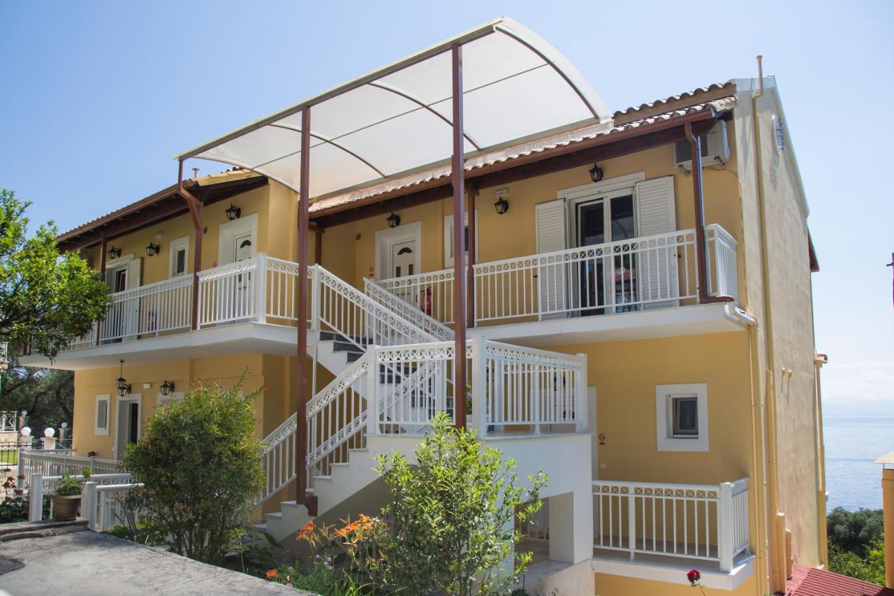 Brentanos Apartments - A - View of Paradise - Ferienwohnung