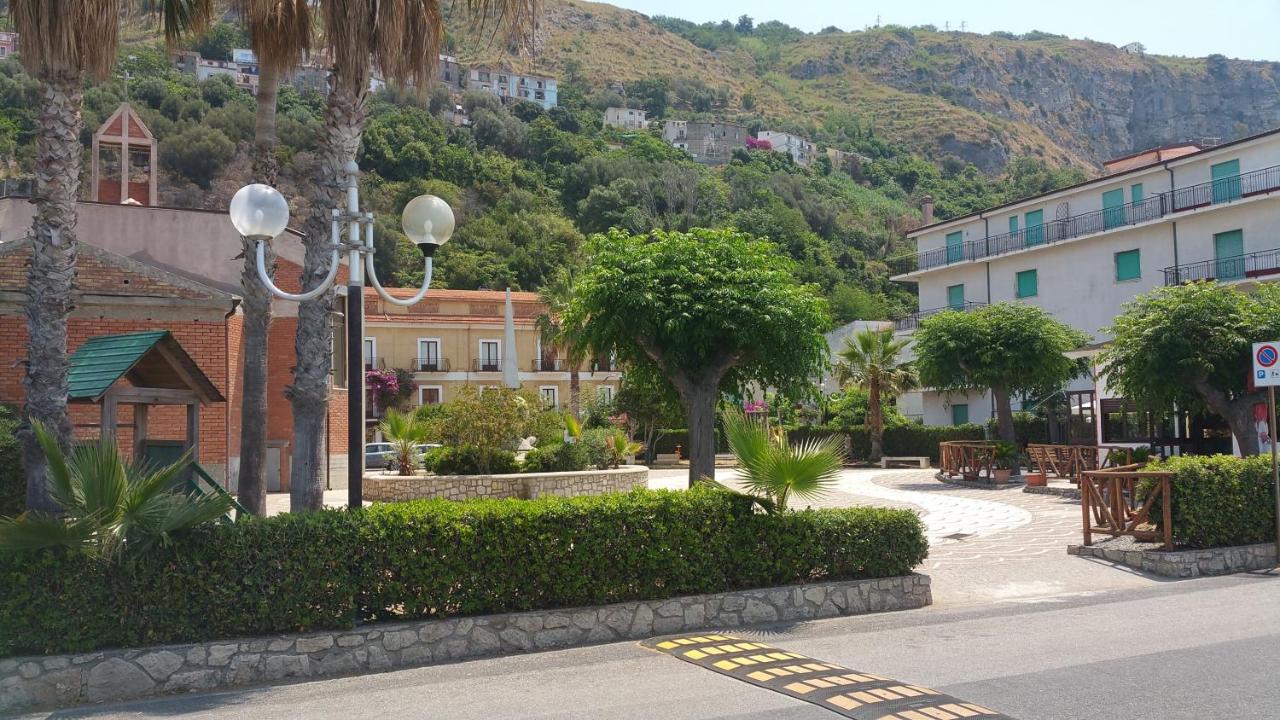 A due passi dal Mare - Bed and Breakfast Acquappesa