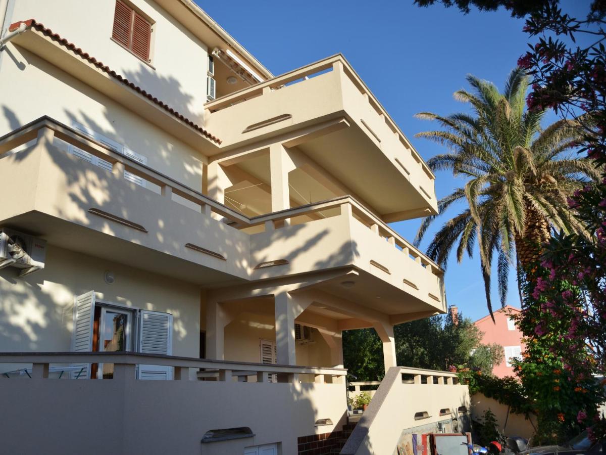 Apartment Summer Paradise - B&B