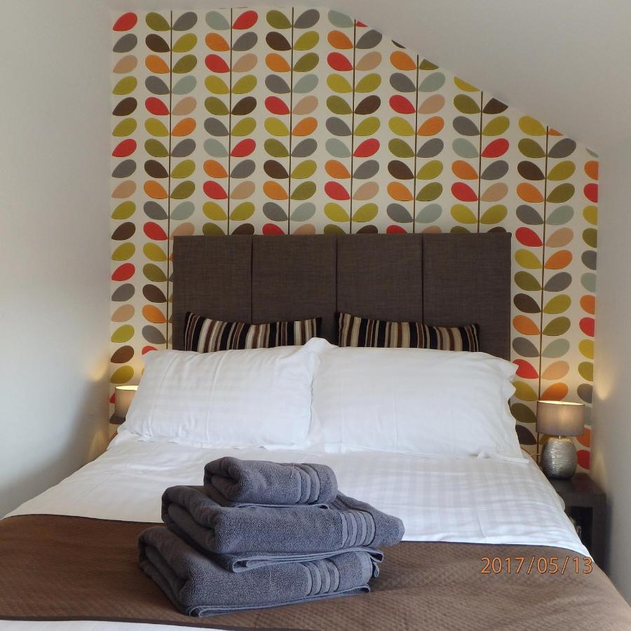 Saint Cadfans Lodge - B&B Tywyn