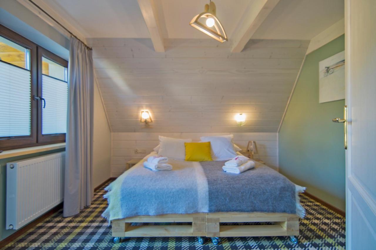 One-Bedroom Apartment 17