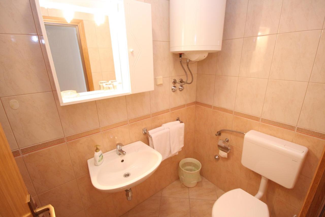Appartamento con 2 Camere da Letto, Balcone e Vista mare