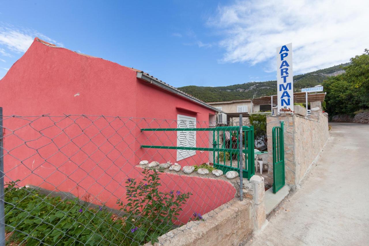 B&B Komiža - Apartmani Fiamengo - Bed and Breakfast Komiža