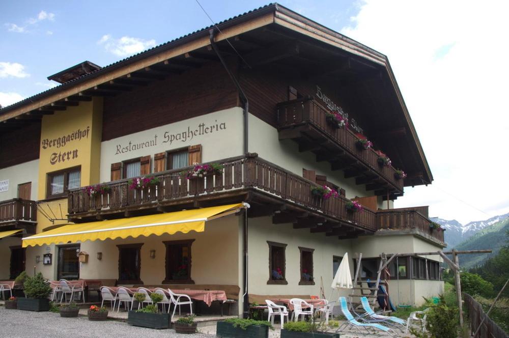 B&B Prettau - Berggasthof Stern - Bed and Breakfast Prettau