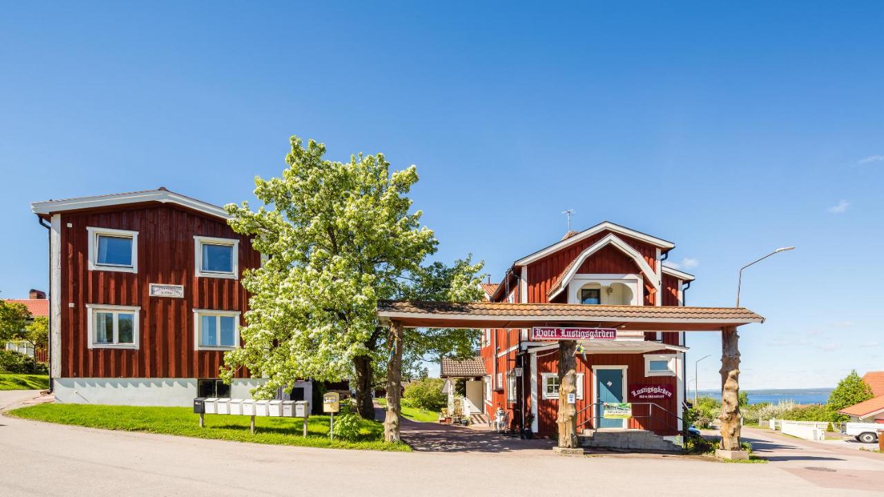 Lustigsgården Boutique Hotel - Bed and Breakfast Rättvik