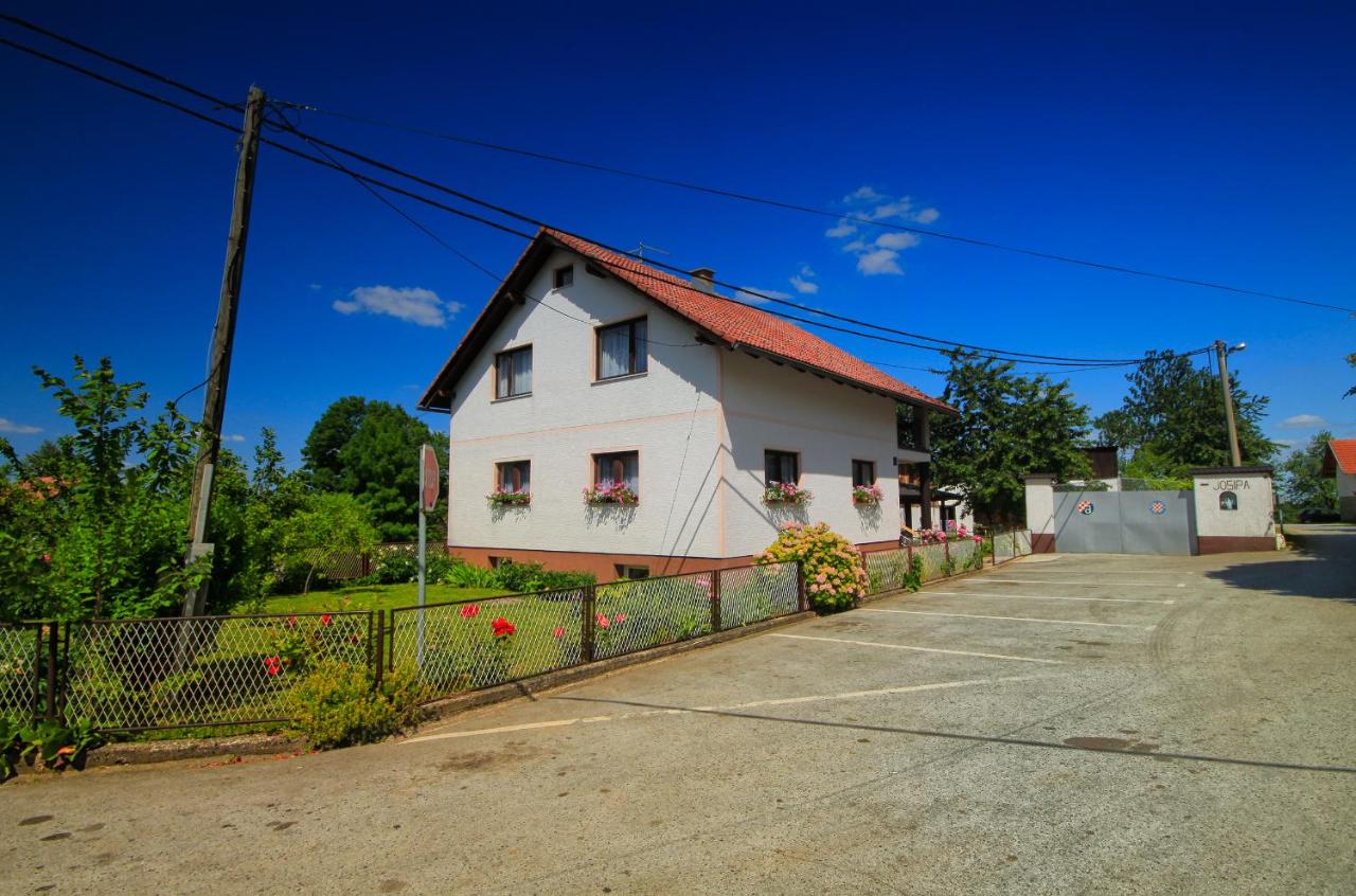 Apartman Josipa - B&B