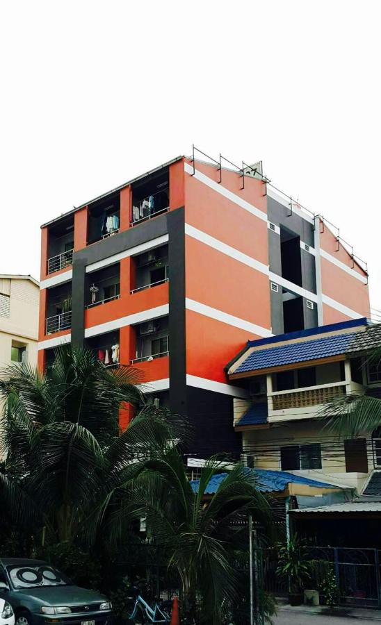 Popcorn House Ratchada - Bed and Breakfast Bangkok
