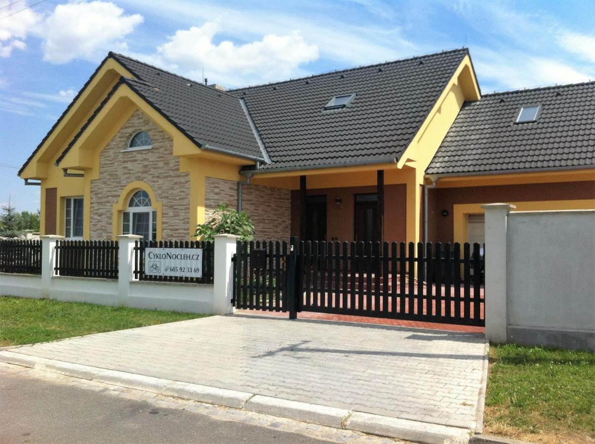 Cyklonocleh - B&B