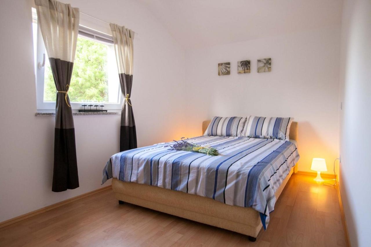Appartamento con 2 Camere da Letto