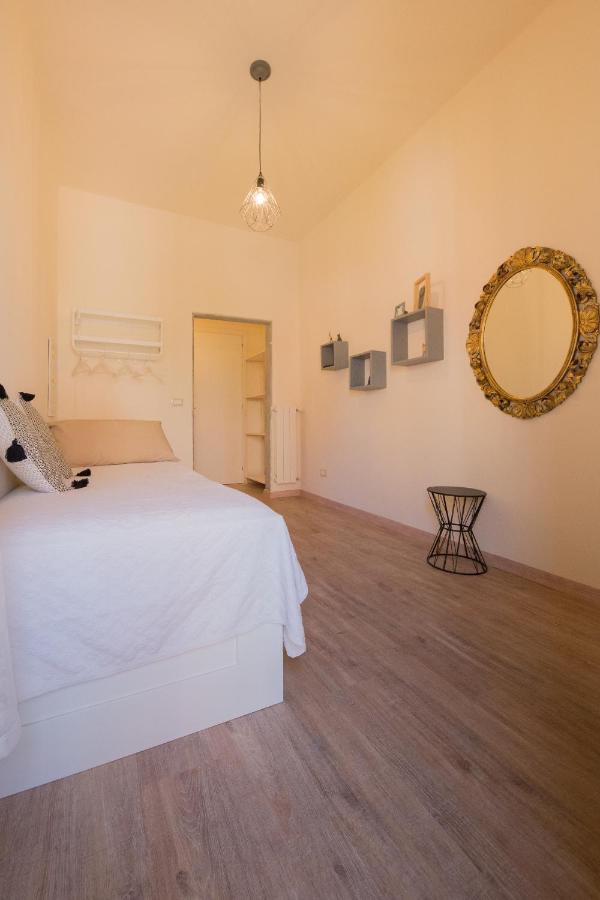 Single Room with Private Bathroom