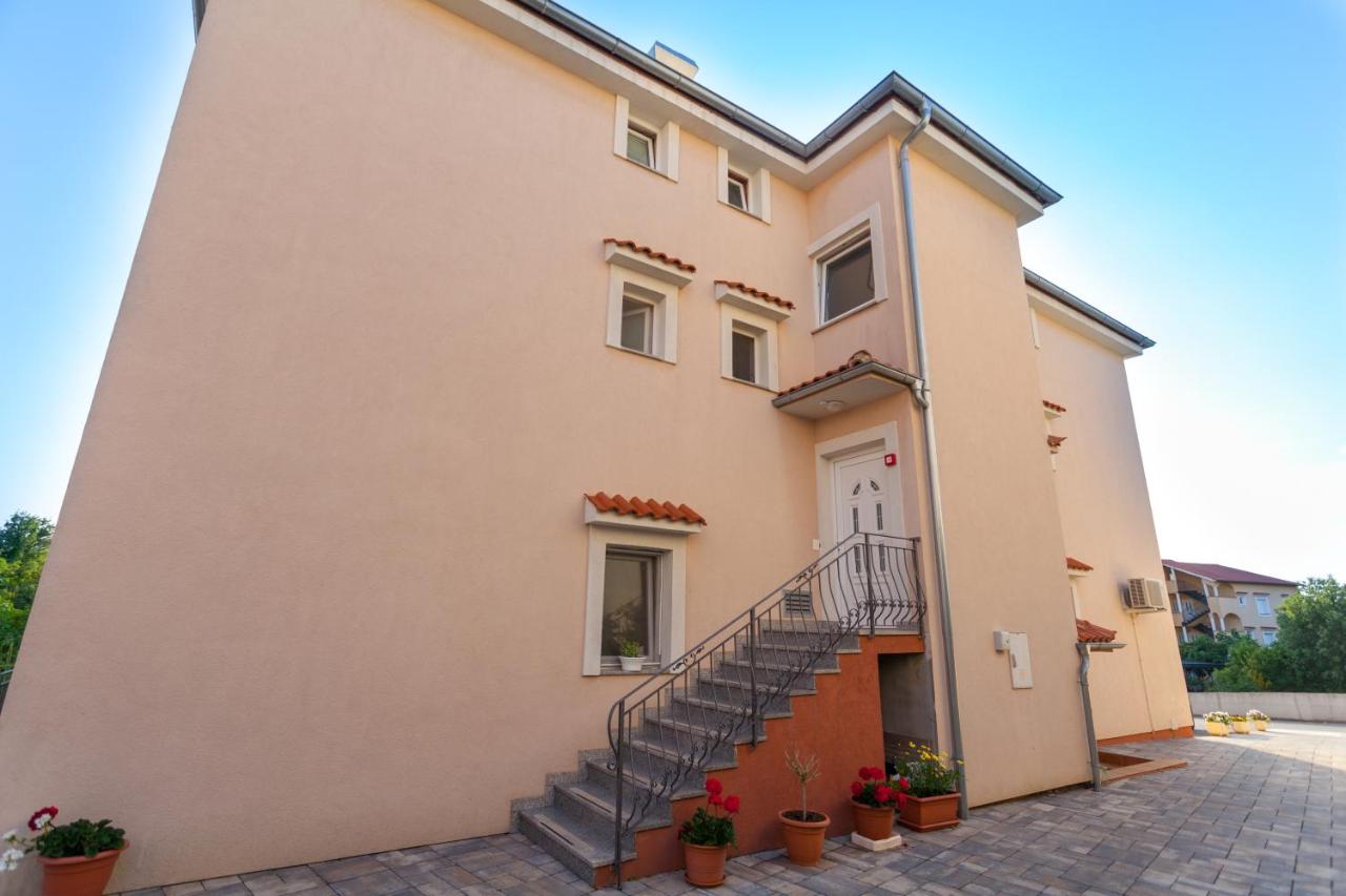 Apartments Jadranka - B&B