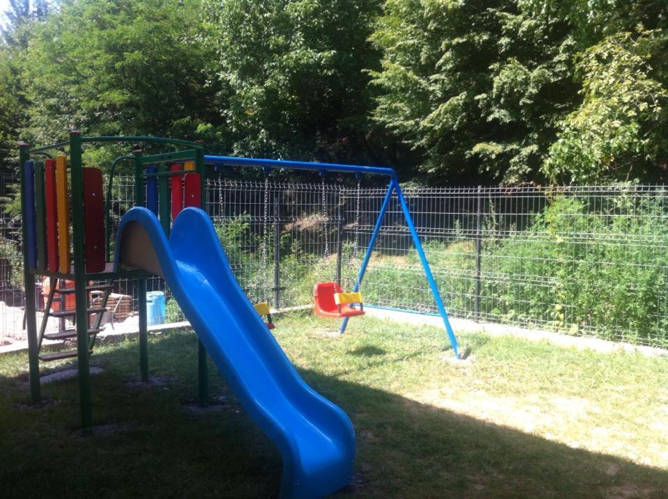 Pensiunea Silva Dobra - Bed and Breakfast Şugag