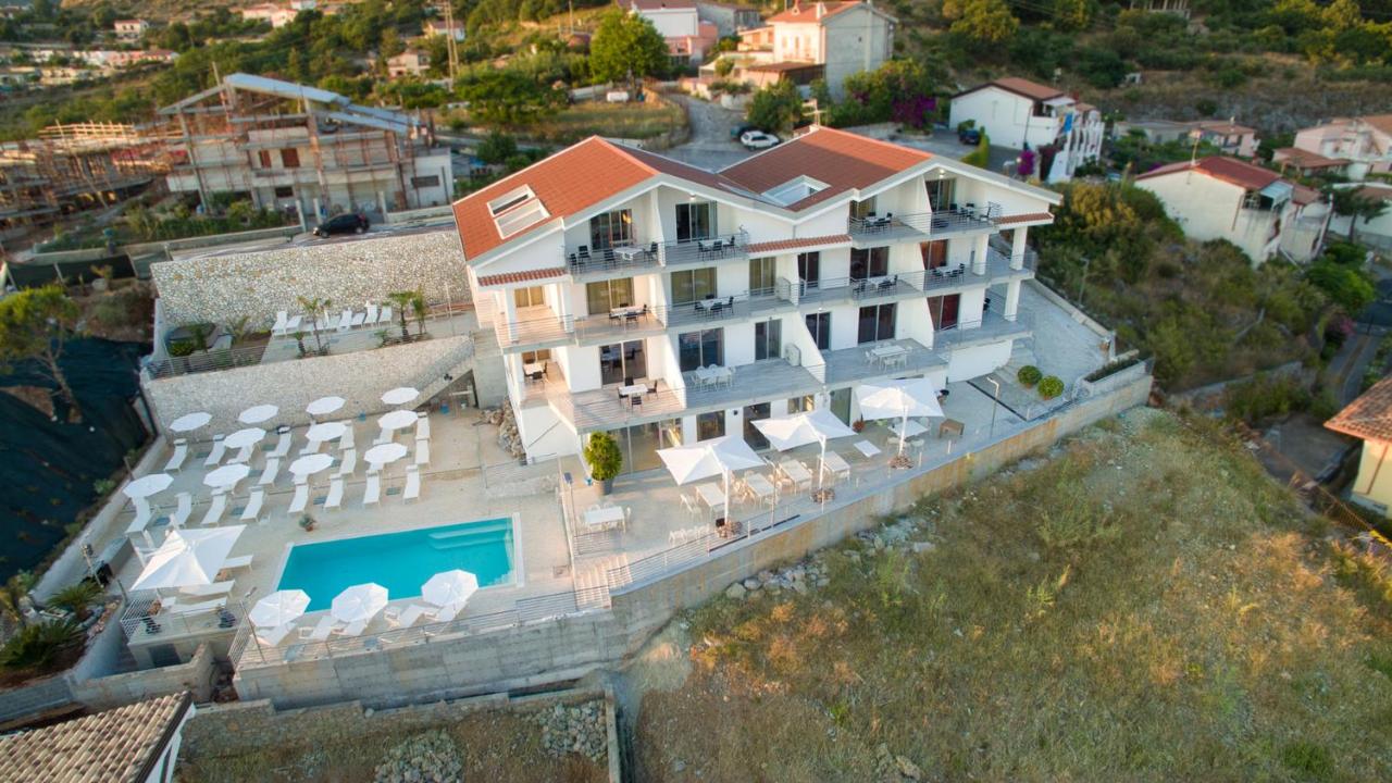 Santo Stefano Club - Ferienwohnung