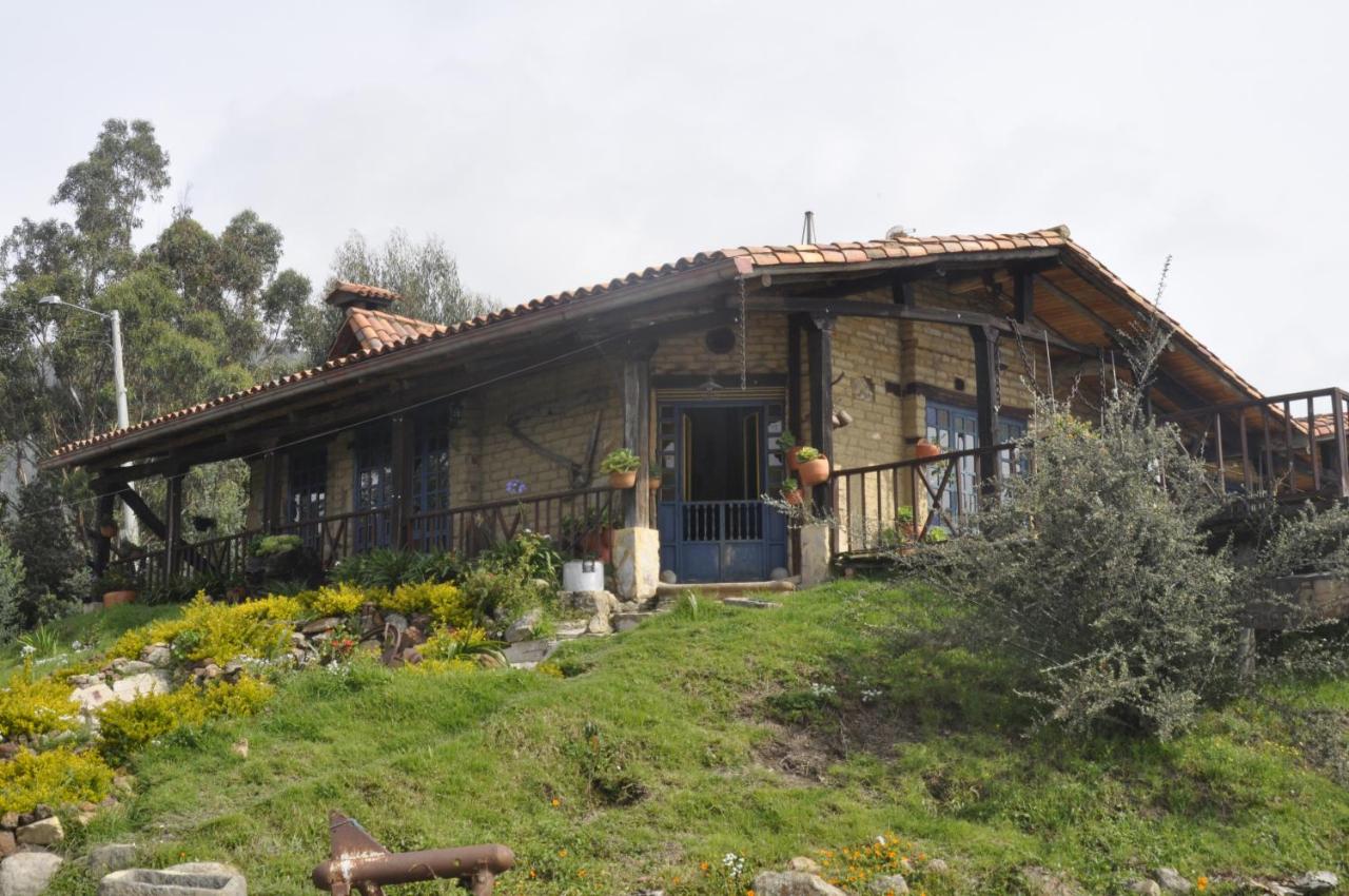 Hotel Rural Granja Agroecoturistica Santa Barbara - Bed and Breakfast