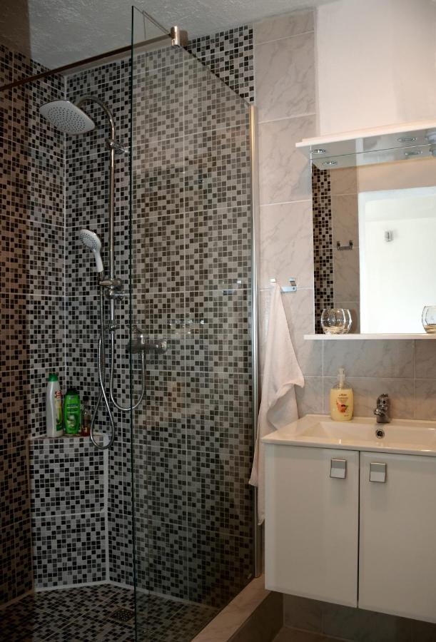 Chambre Double avec Salle de Bains Privative