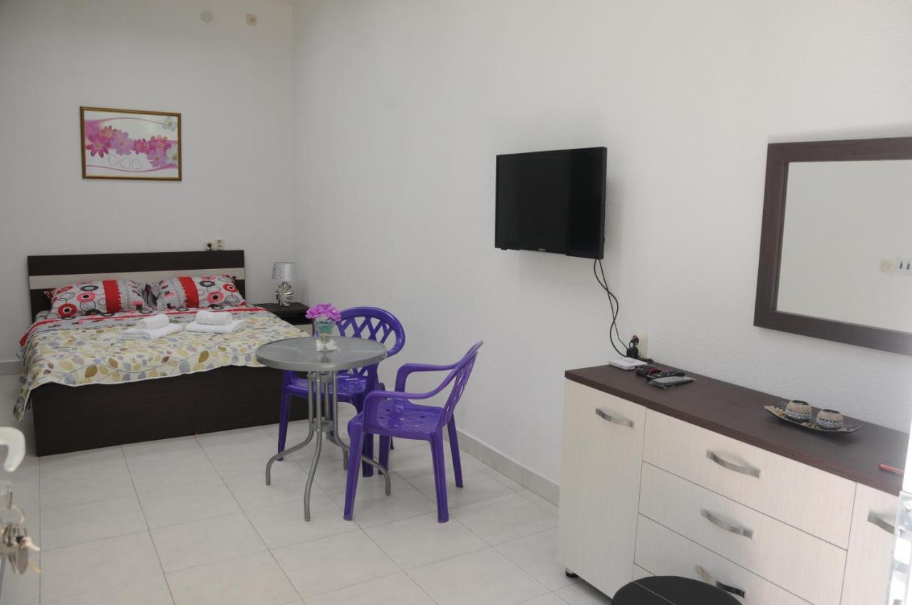 Apartment Andrea - B&B Ocrida