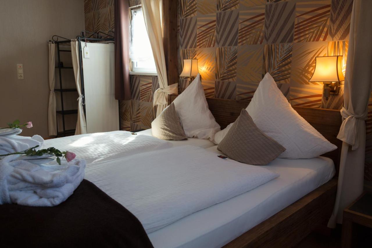 Deluxe Double Room with Shower