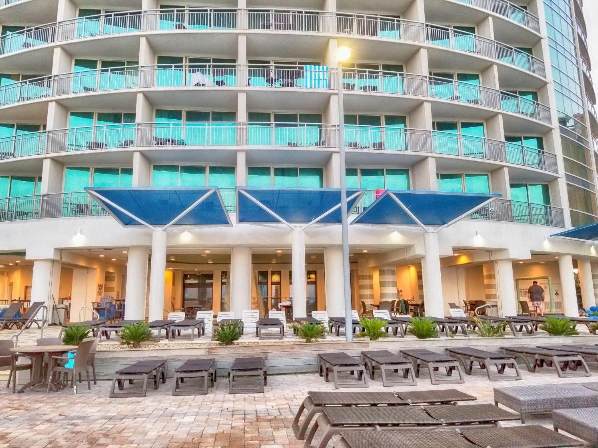 New Modern, Direct Oceanfront, Boardwalk, Views! - B&B Myrtle Beach