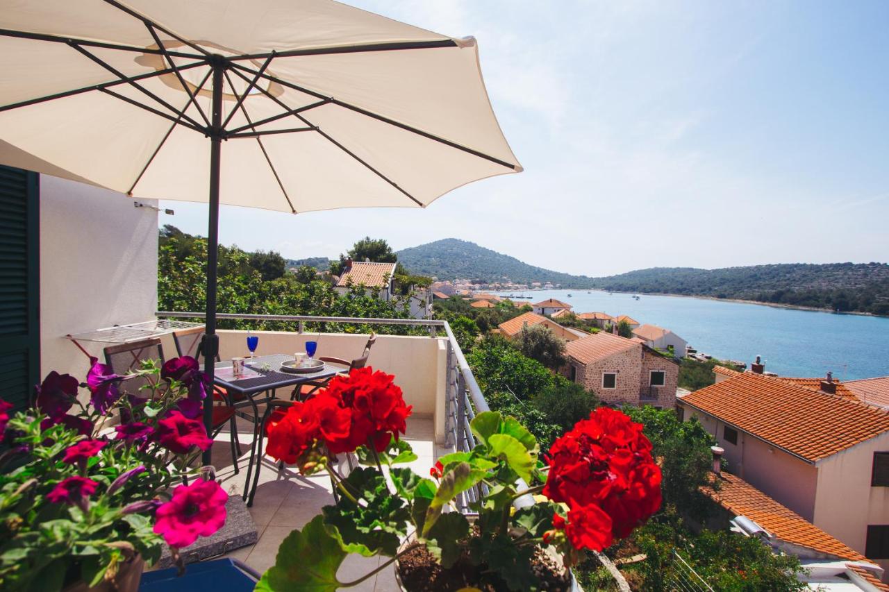 Apartments Berovic Kaprije - Bed and Breakfast Kaprije