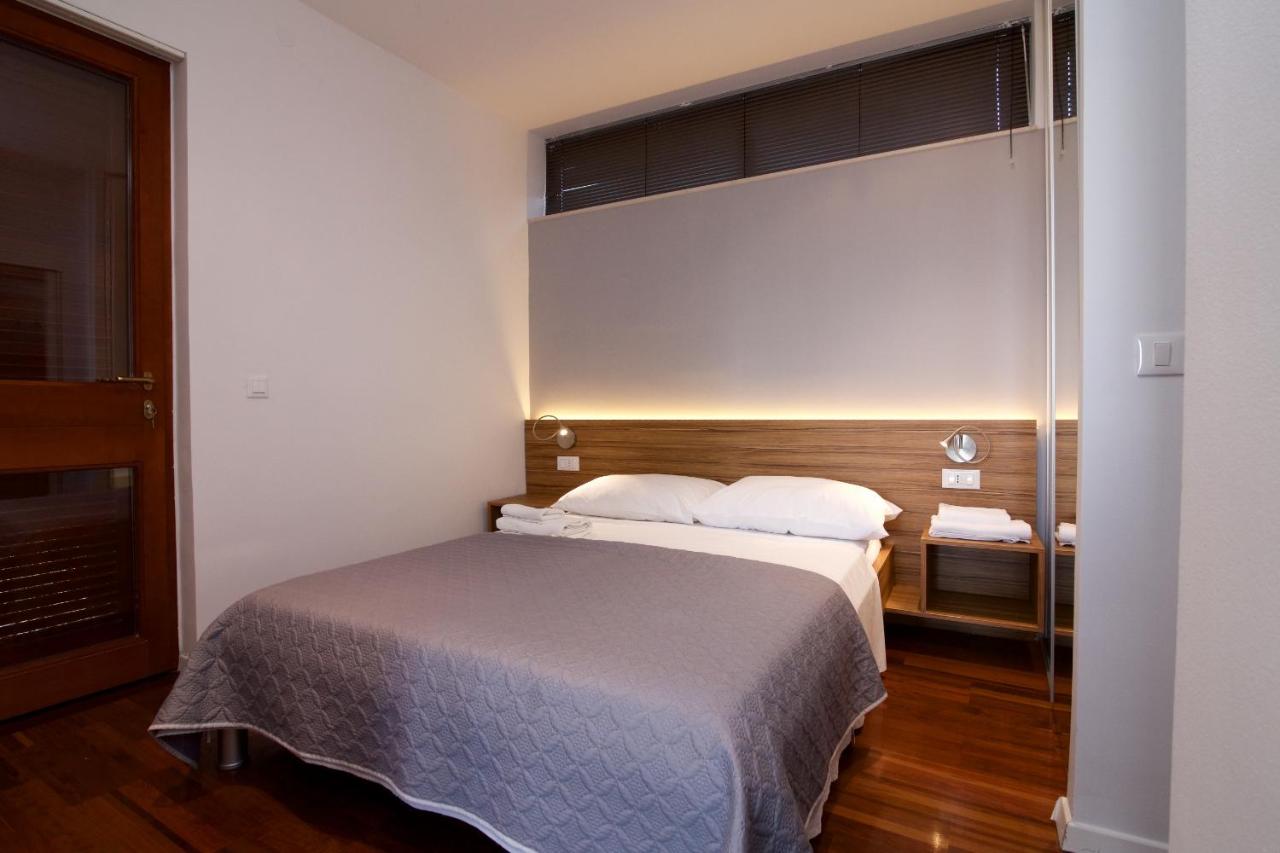 Deluxe Appartement met Terras en Uitzicht op Zee