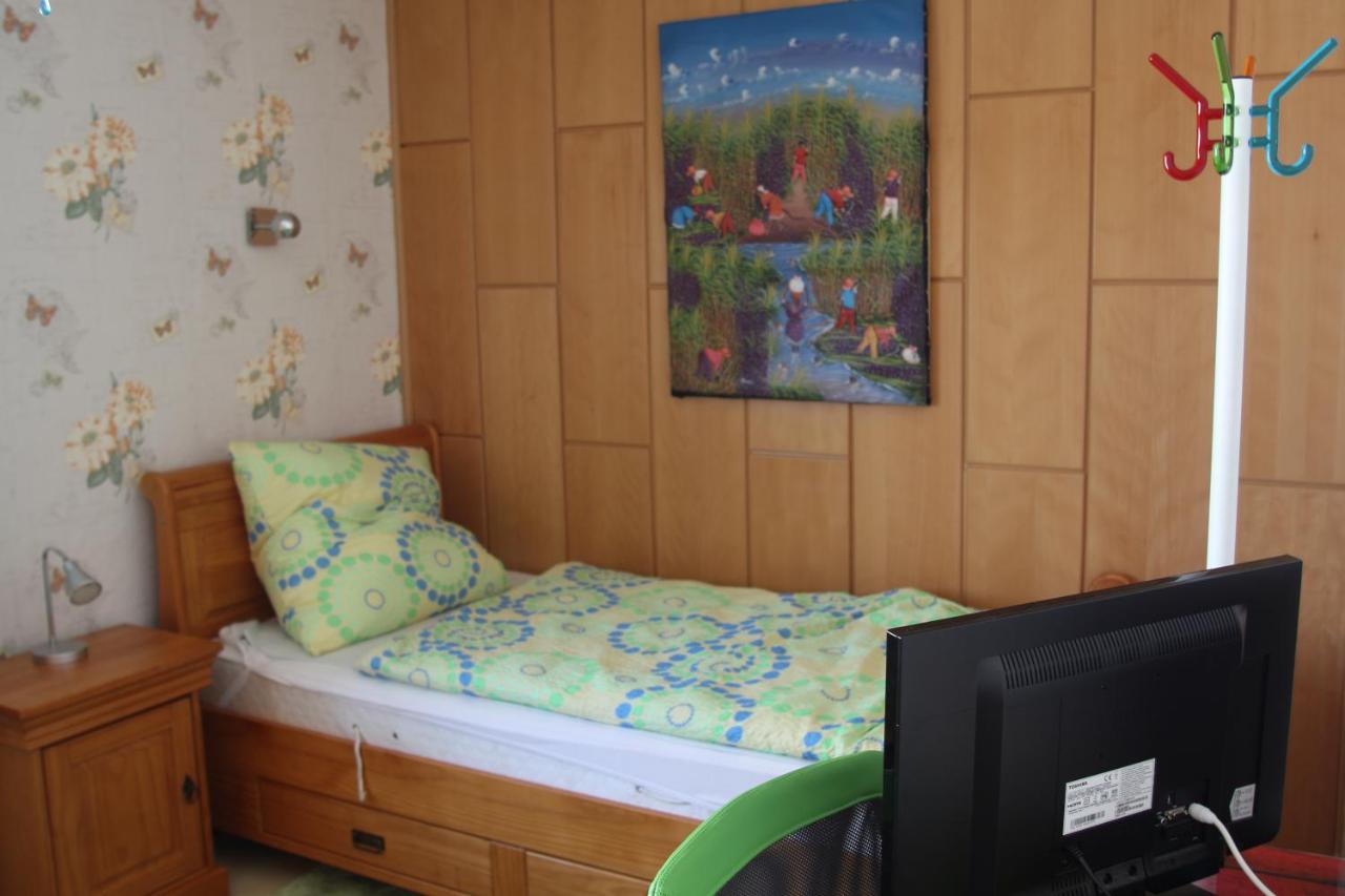 Single Room with Shared Bathroom