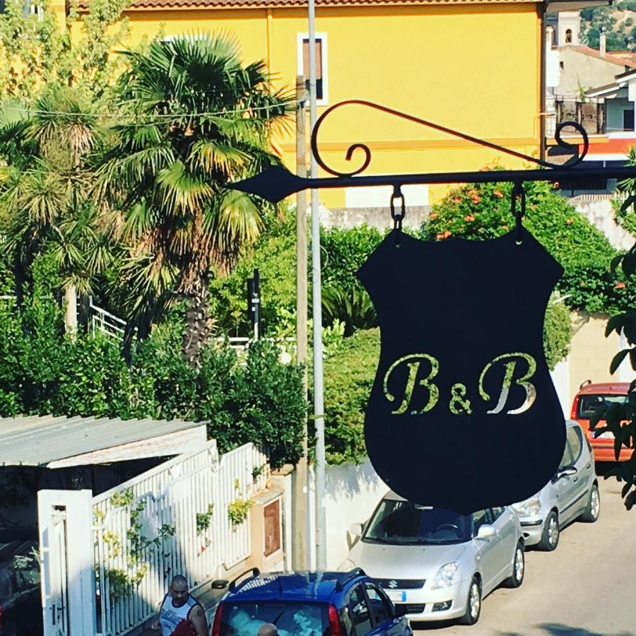 B&B MontAlbano - Bed and Breakfast Caserta