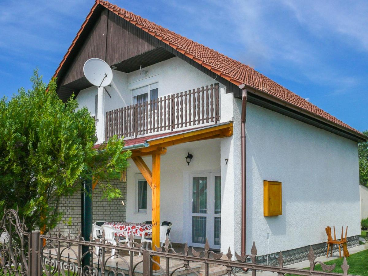 B&B Balatonfenyves - Familia nyaraló 89 - Bed and Breakfast Balatonfenyves