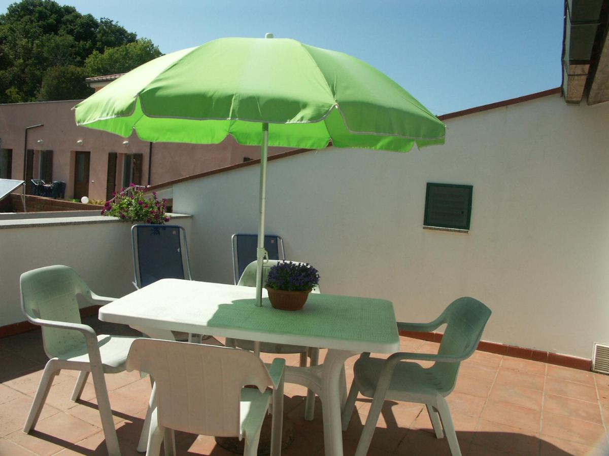 B&B Capoliveri - Appartamenti Gli Alberi - Bed and Breakfast Capoliveri