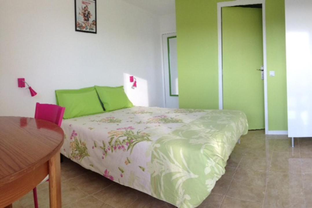 Doppelzimmer mit Poolblick