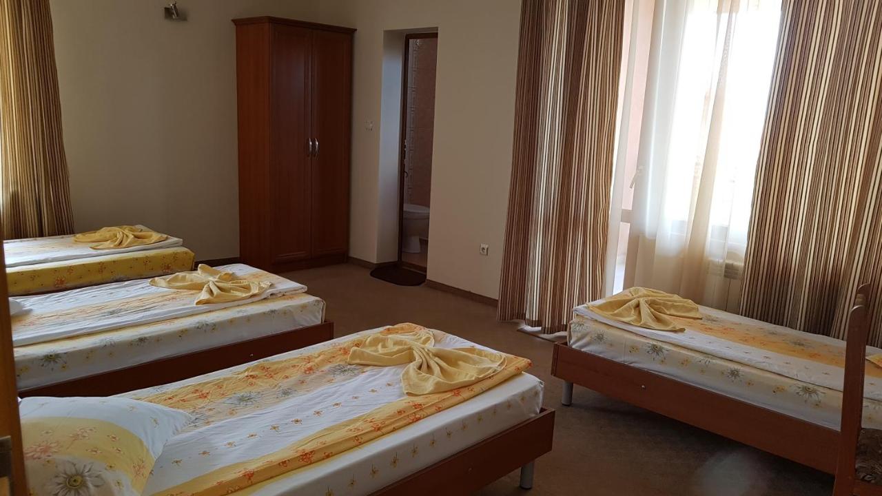 Quadruple Room with Garden View
