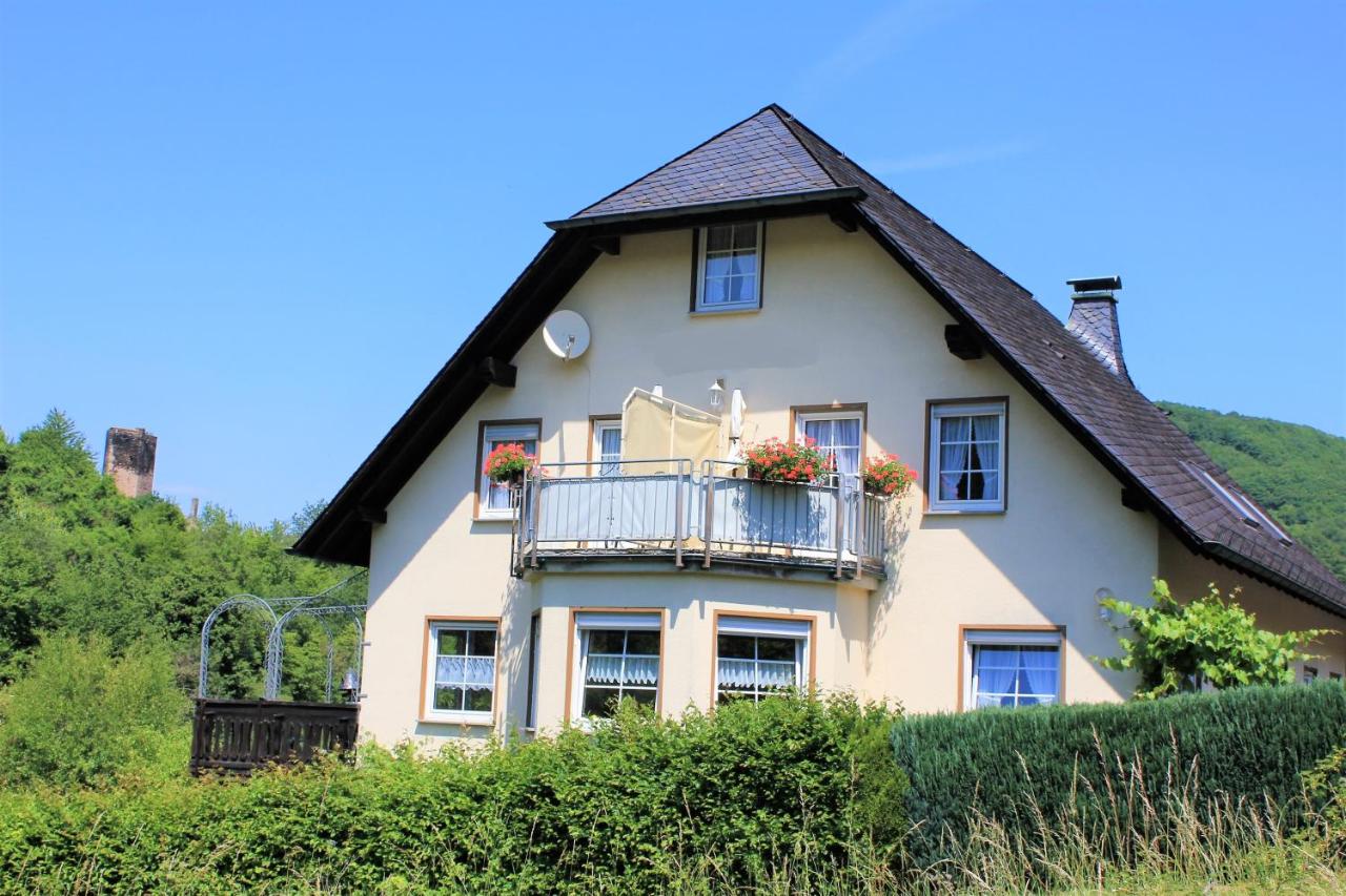 B&B Beilstein - Beilsteiner Gästehaus - Bed and Breakfast Beilstein