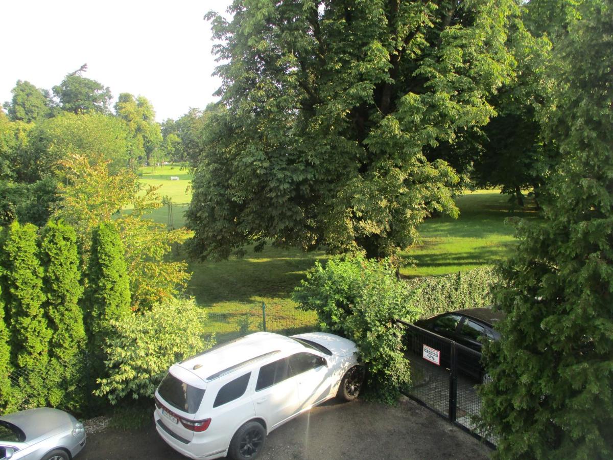 Gdynia Orlowo Honey Apartment - B&B