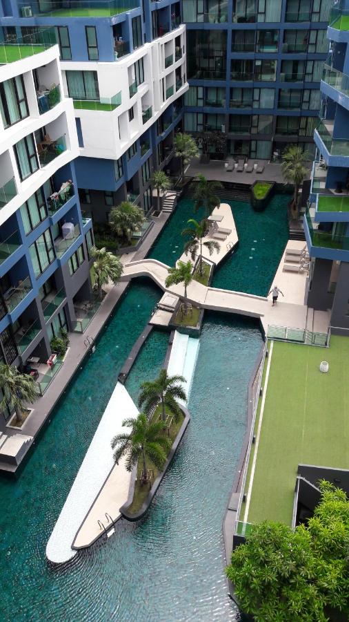 Acqua Condo Jomtien - B&B