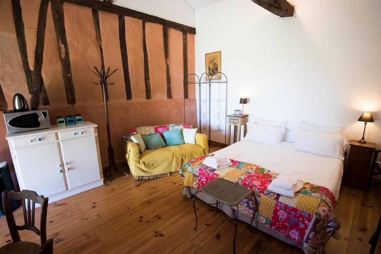 Estudio con vistas al jardín