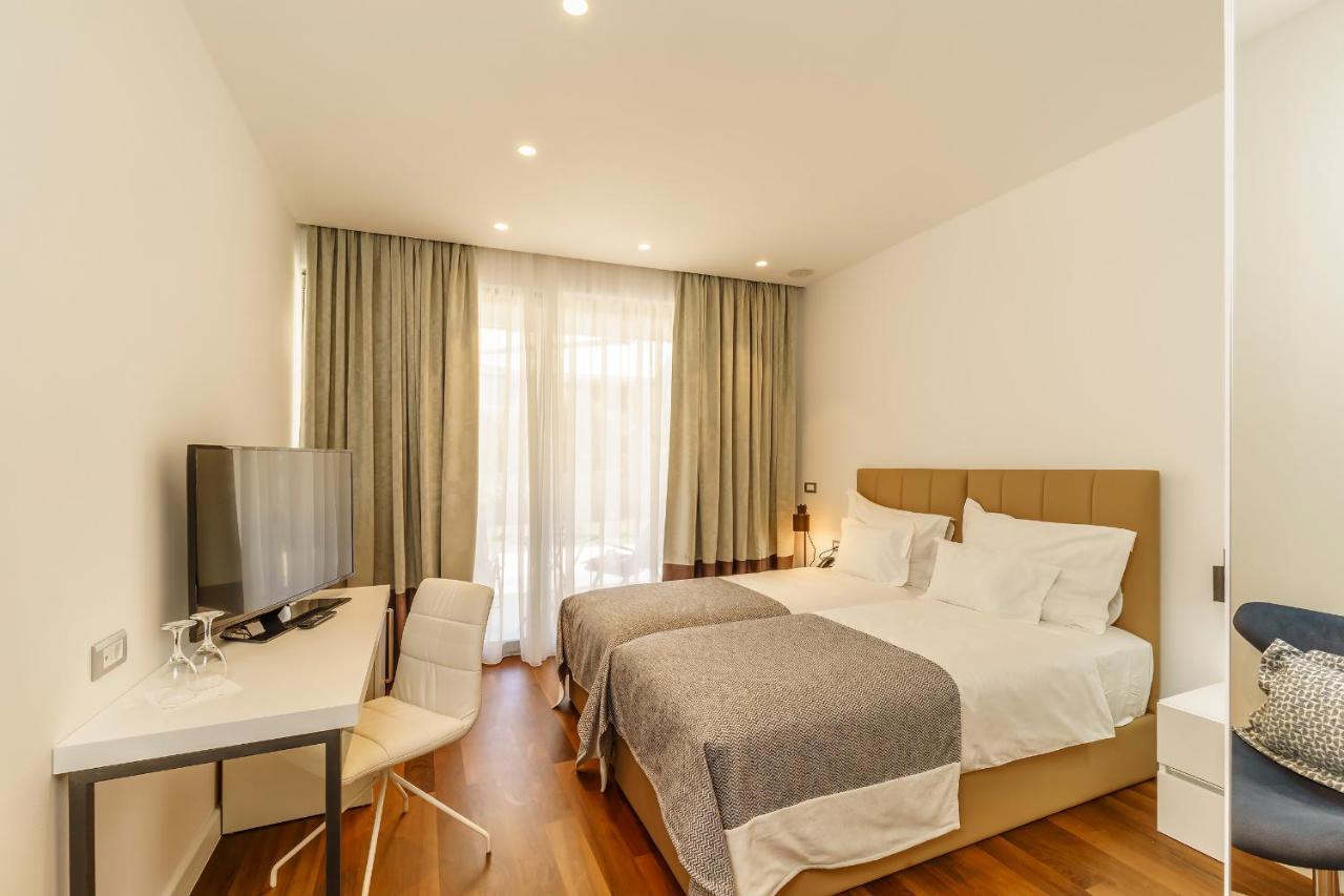 Deluxe Twin Room and Patio