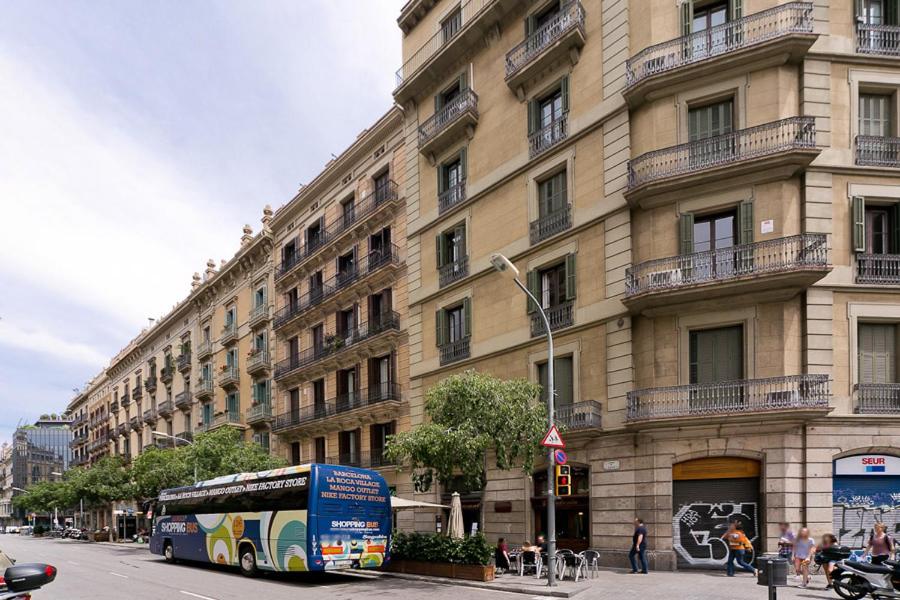 Appartement Mansardé 2 Chambres avec Terrasse - Casp, 30