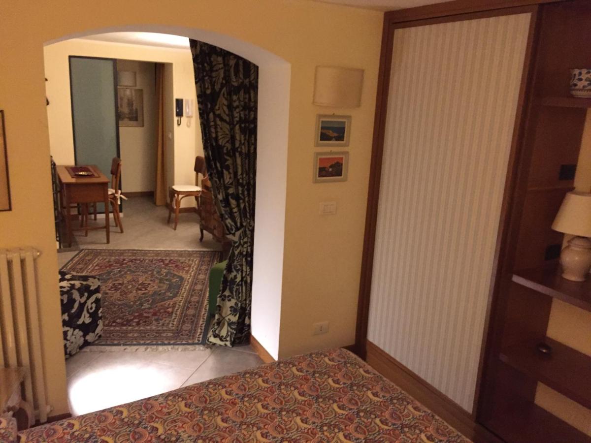 Apartment with Balcony - Split Level