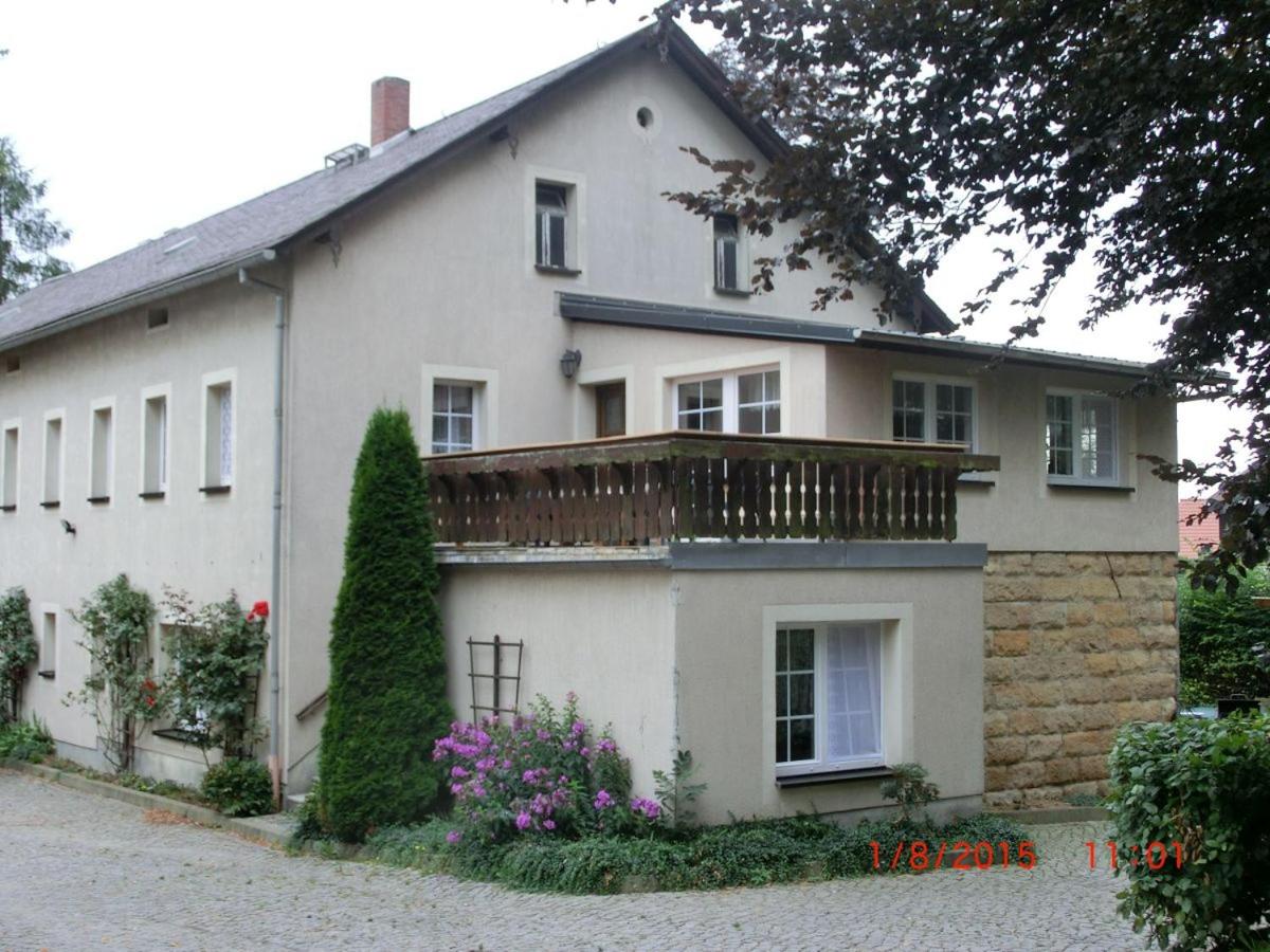 B&B Reinhardtsdorf - Bauernhof Welde Fewo "Falkennest" - Bed and Breakfast Reinhardtsdorf