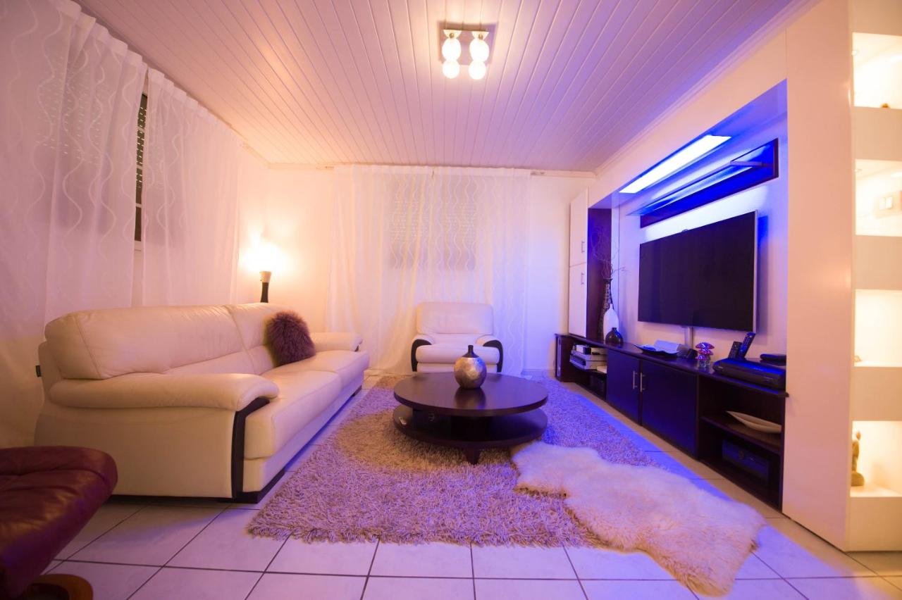 Locastudio - Grenadine - B&B Sainte-Anne