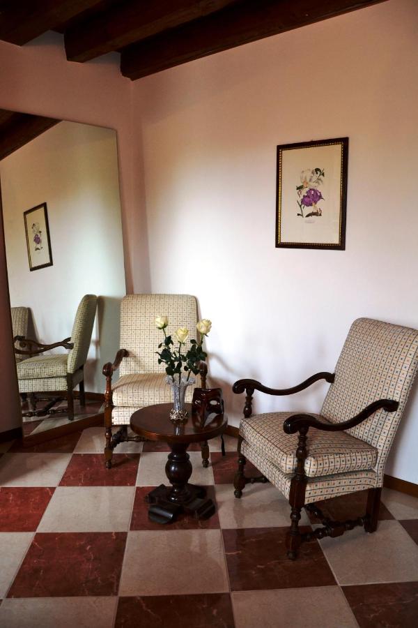 Single Room with Private Bathroom