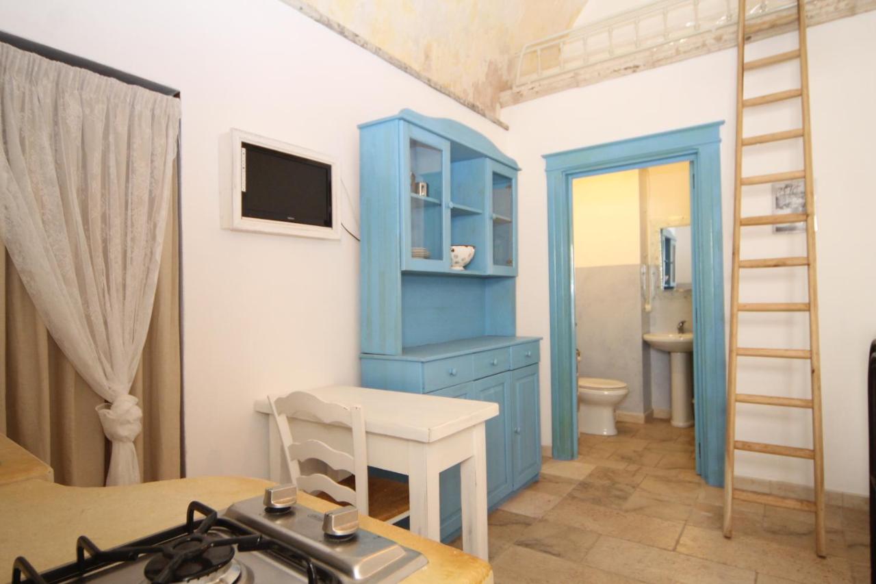 B&B Alliste - Appartamento la Corte Azzurra - Bed and Breakfast Alliste