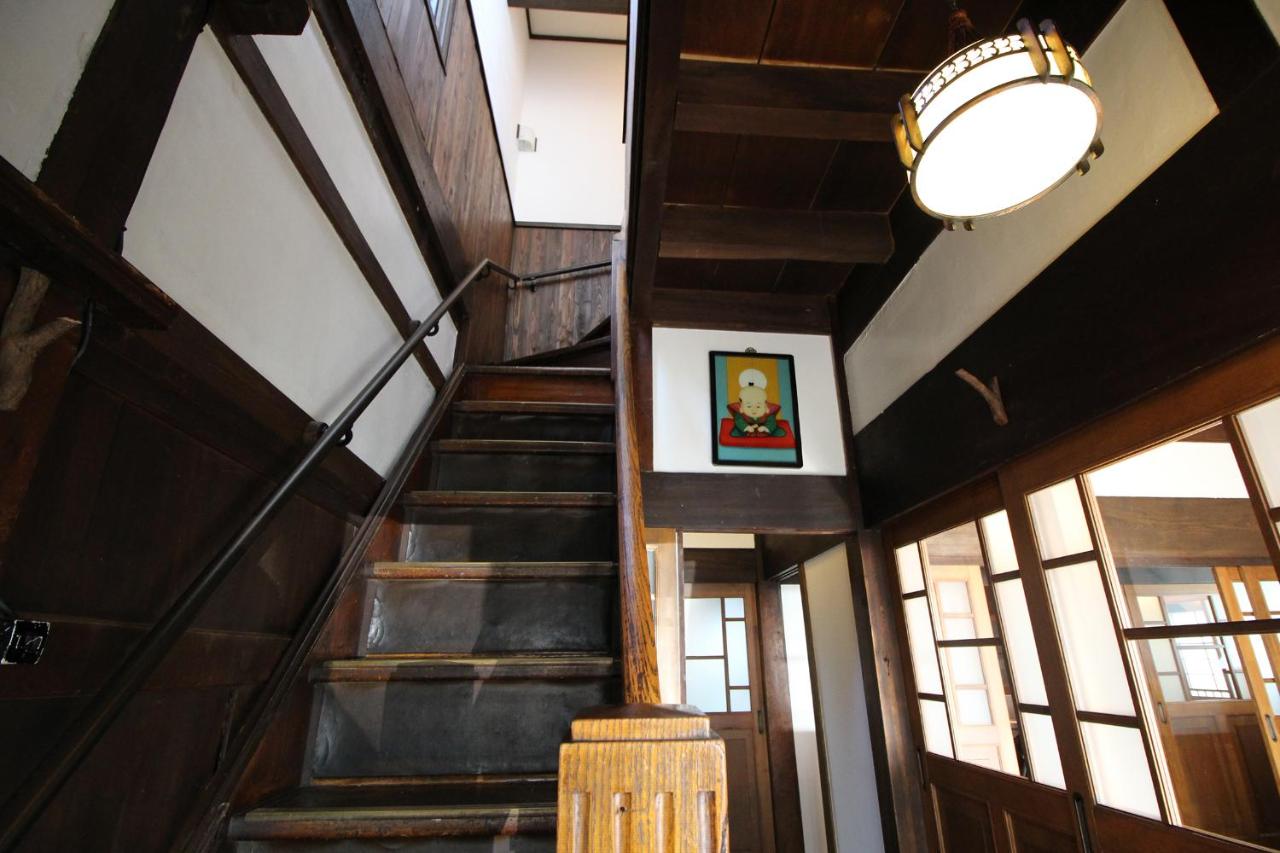 Hakodate Classic Hotels - Bed and Breakfast
