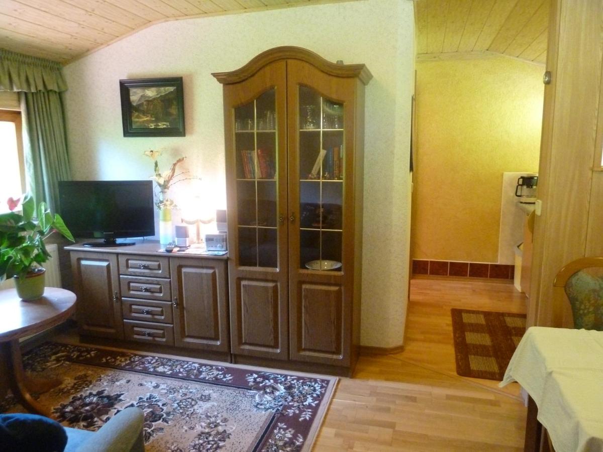 Apartment mit Balkon