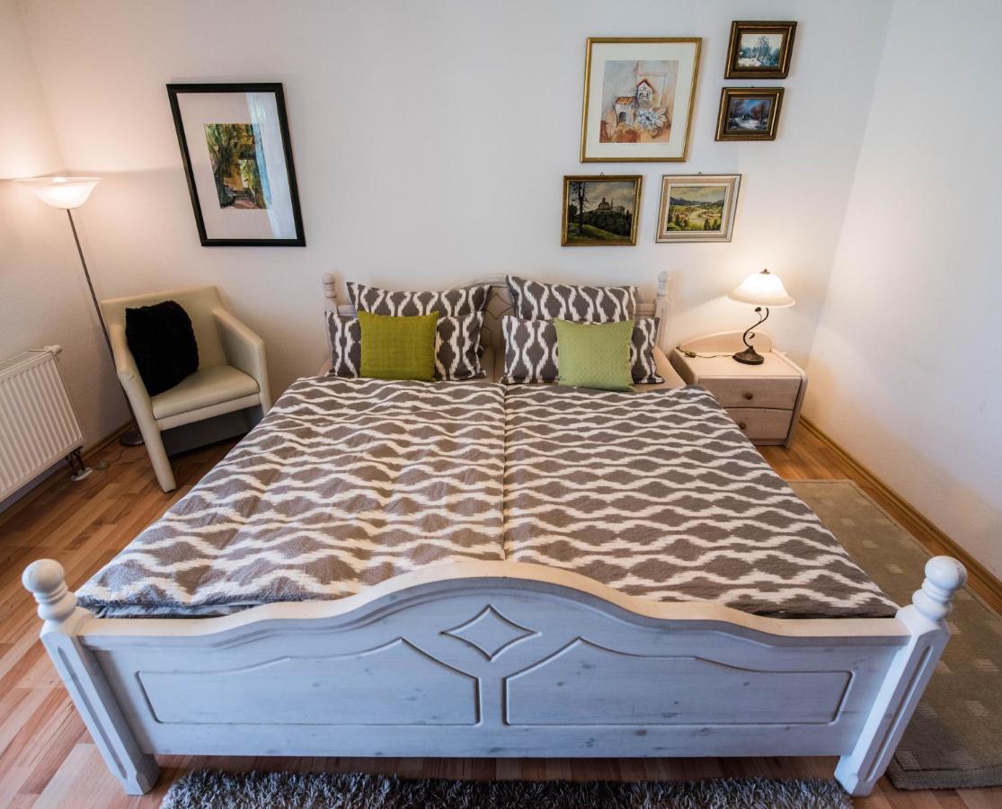 Appartamento con 2 Camere da Letto e Terrazza