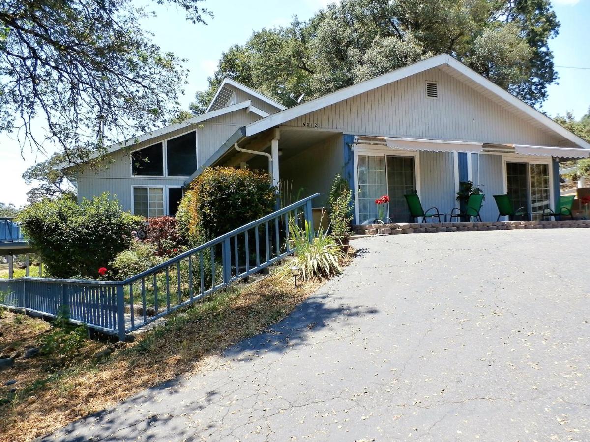 NEW CHARMING 2 BEDROOMS UNIT CLOSE TO EVERYTHING - B&B